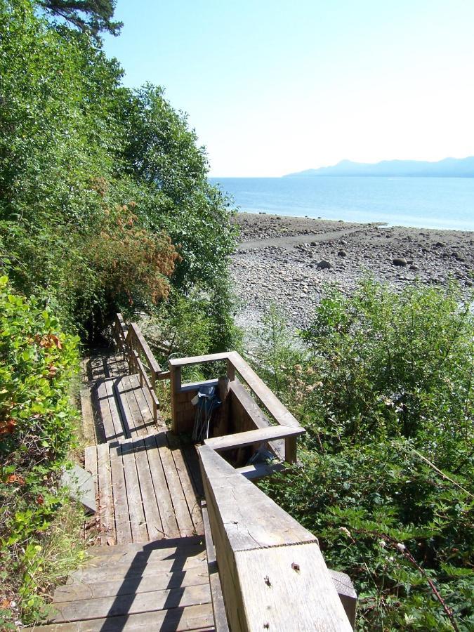 Malaspina Strait Cottage Powell River Exterior photo